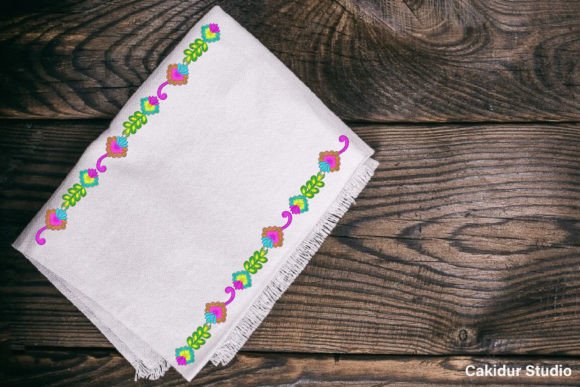 Review: Two Pairs of Flowers Border Design